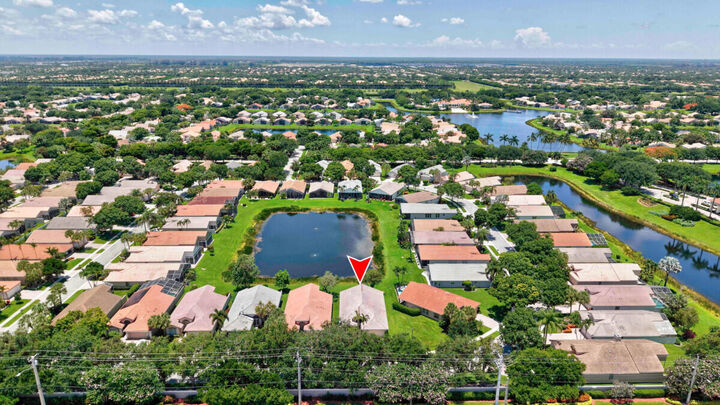 Property Photo: 11709 Castellon Court FL 33437