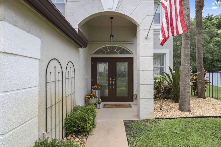 Property Photo:  7518 Oak Grove Circle  FL 33467 