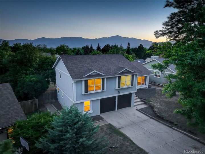 Property Photo:  4916 Horseshoe Bend Street  CO 80917 
