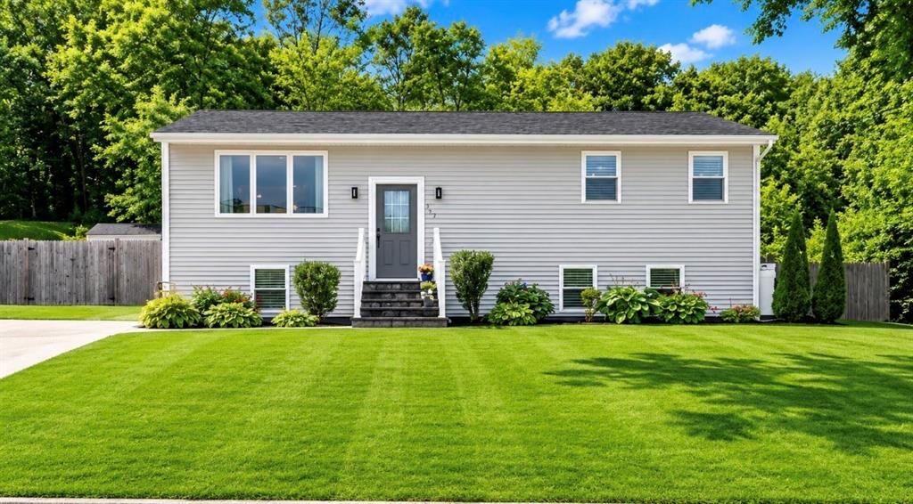 Property Photo:  117 Elizabeth Avenue  RI 02896 