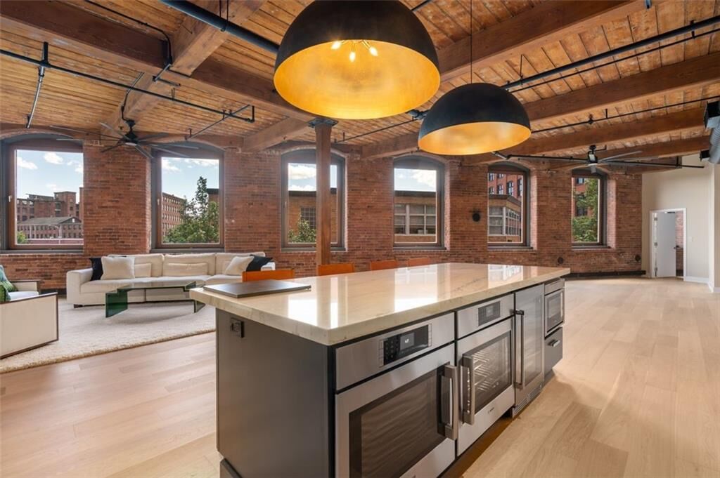 Property Photo:  116 Chestnut Street G  RI 02903 