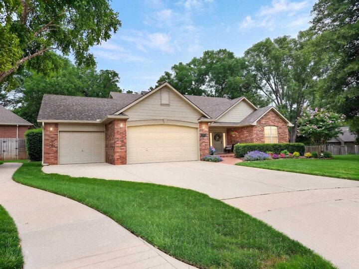 Property Photo:  241 S Maple Dunes Ct  KS 67235 