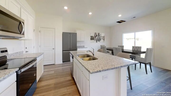 Property Photo:  7707 Fox Crossing  TX 78252 