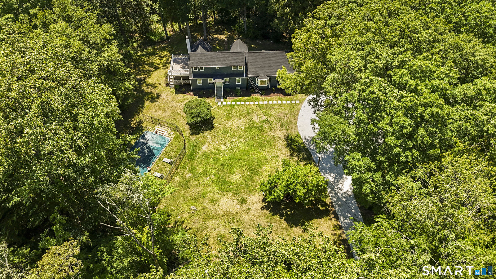 Property Photo:  33 Old Stagecoach Road  CT 06896 