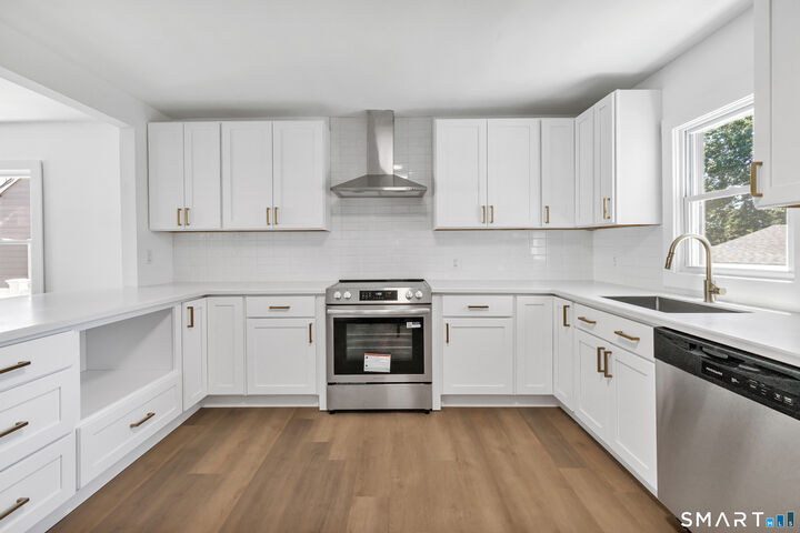Property Photo:  59 Lenox Avenue  CT 06615 