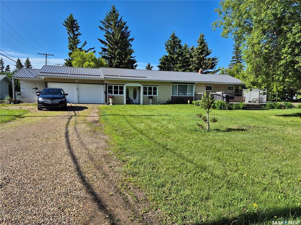 Property Photo:  300 Dion Avenue  SK S0M 0M0 