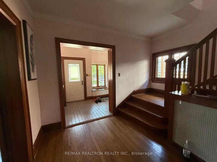 Photo de la propriété:  39 Austin Terrace  ON M5R 1Y2 