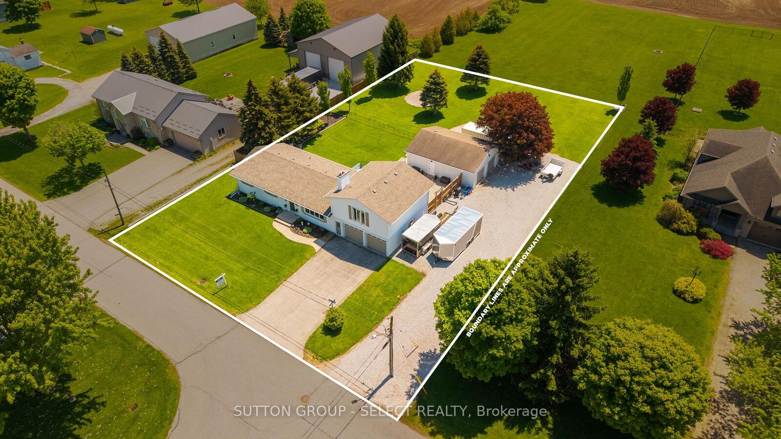 Property Photo:  51169 Clinton Street  ON N0L 2J0 