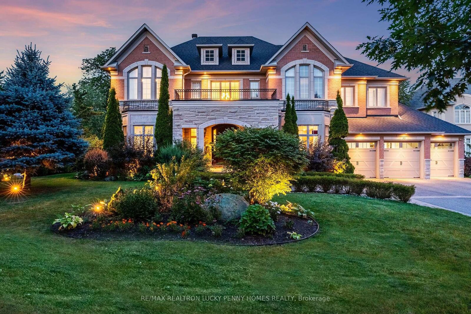 Property Photo: 30 Bernadotte Drive ON L6C 3H1