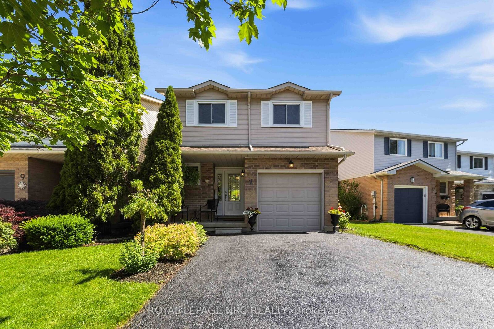 Property Photo:  7 Naples Court  ON L2V 4S7 