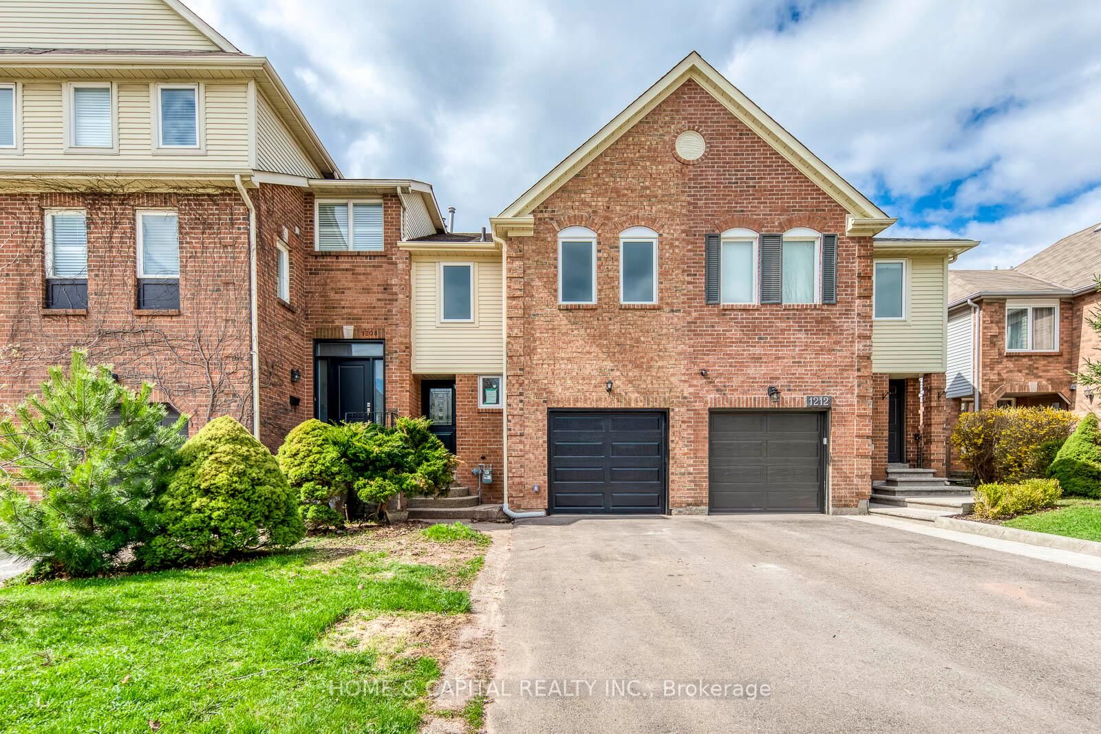 Property Photo:  1210 Leewood Drive  ON L6M 3B3 