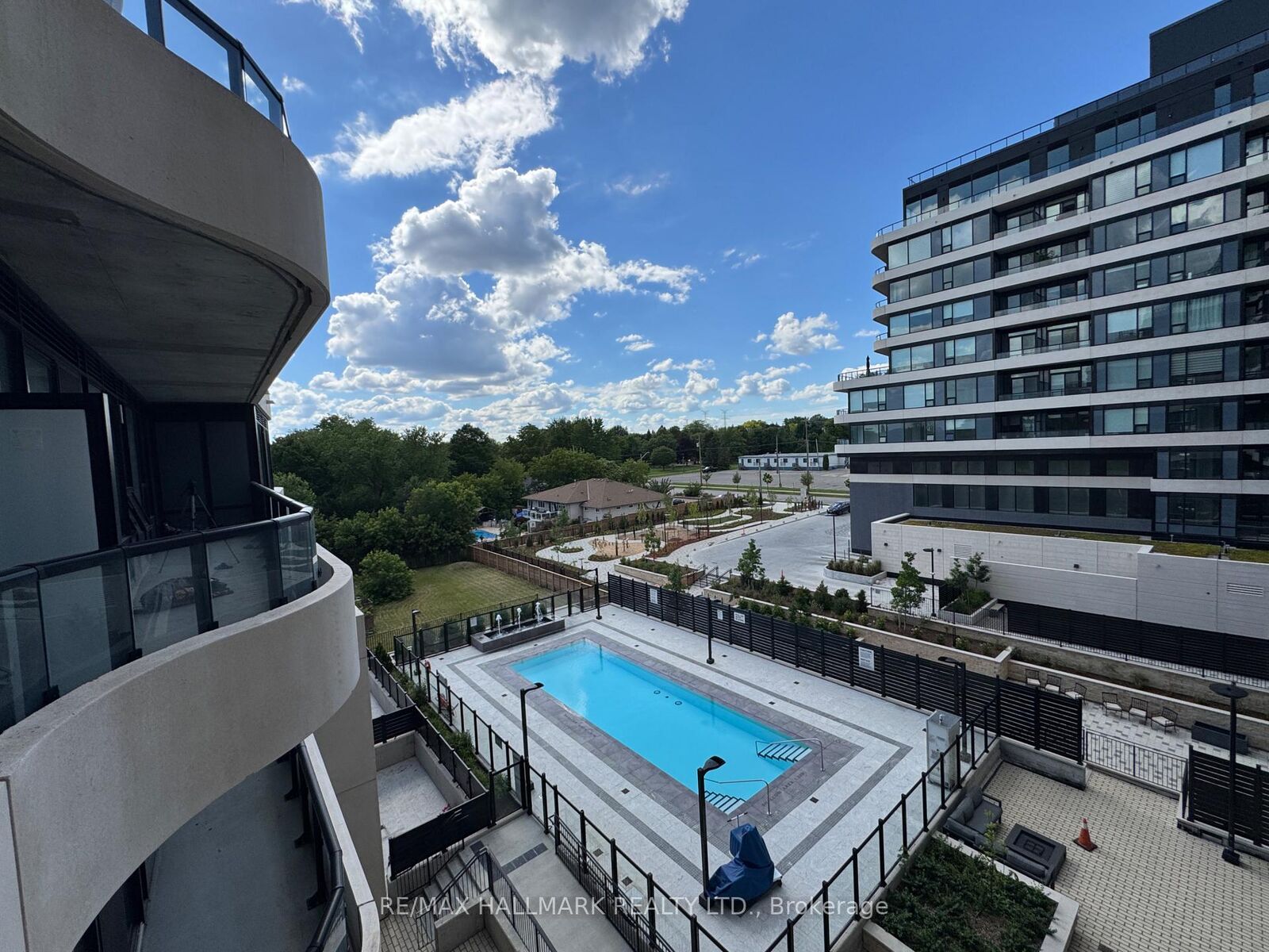 Property Photo:  8188 Yonge Street 431  ON L4J 1W5 