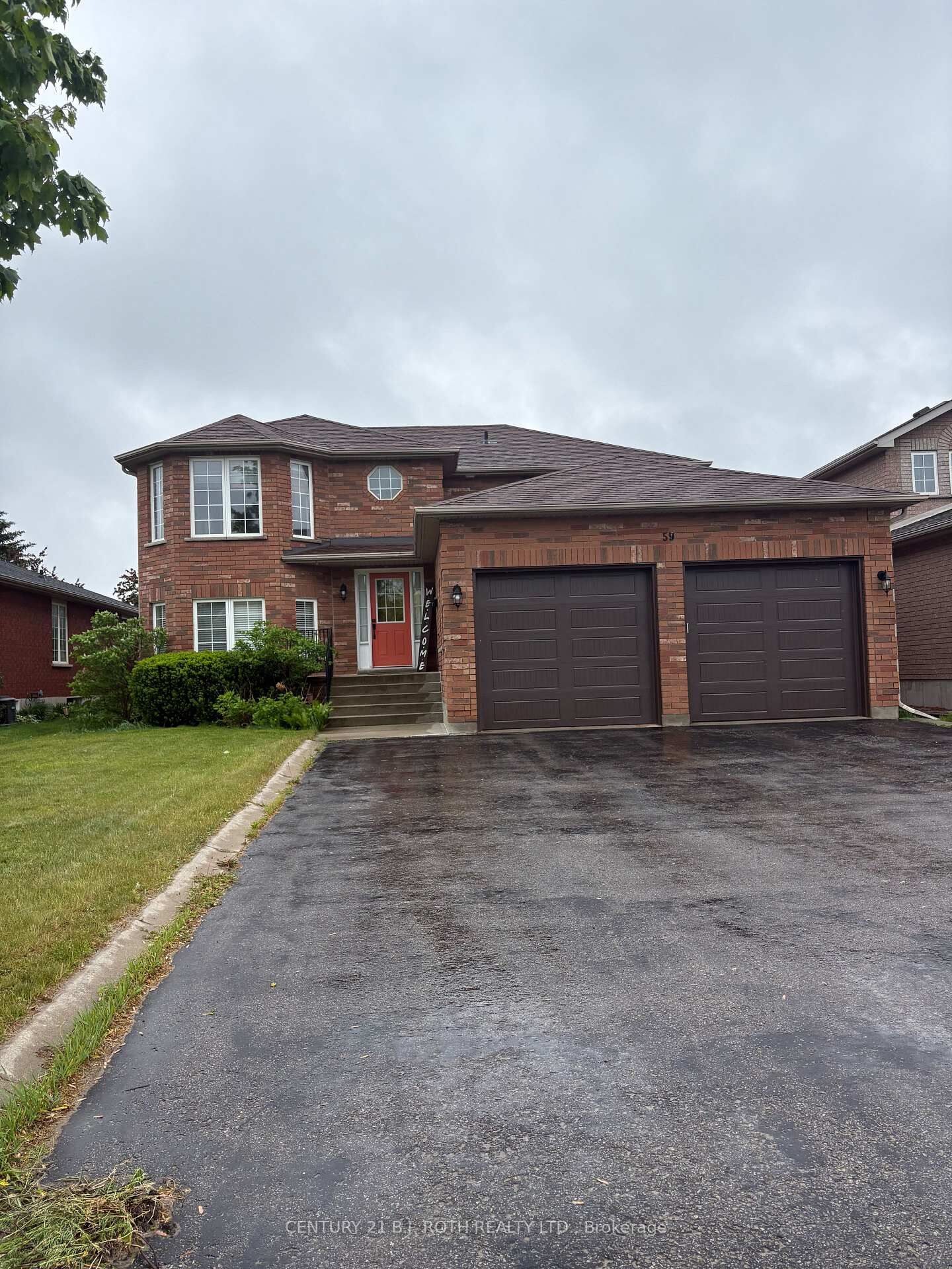 Property Photo:  59 Nicklaus Drive Upper Level  ON L4M 6V7 