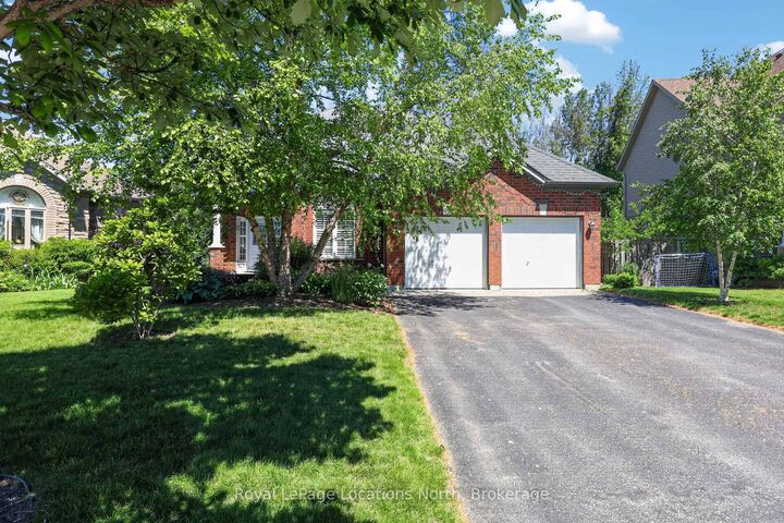 Property Photo: 47 Chamberlain Crescent ON L9Y 0C9