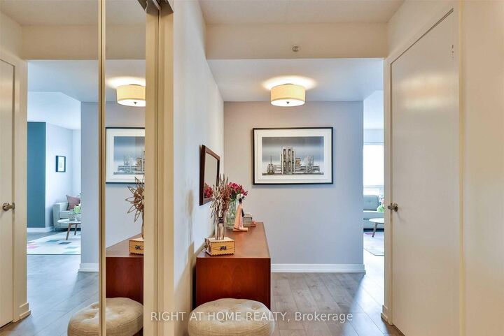 Property Photo:  1410 Dupont Street 506  ON M6H 0B6 