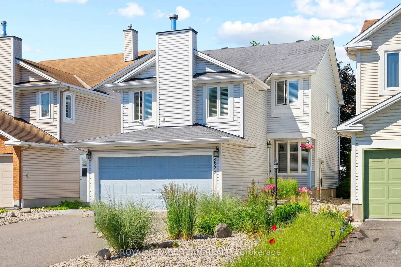 Property Photo:  6526 Tooney Drive  ON K1C 7G9 