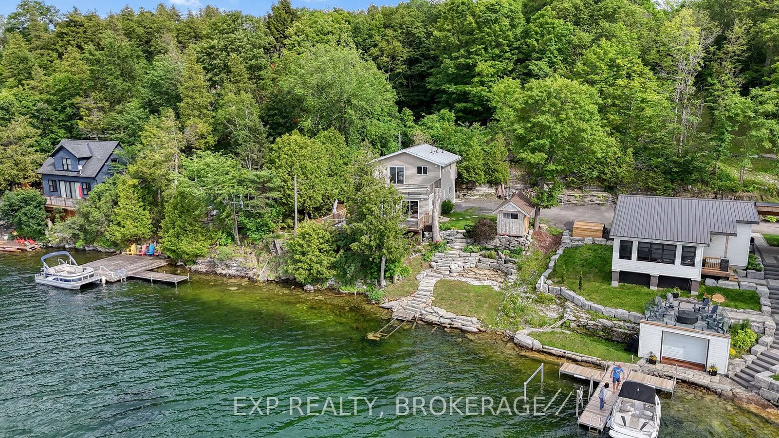 Property Photo: 1048 Lark Lane ON K0H 1X0