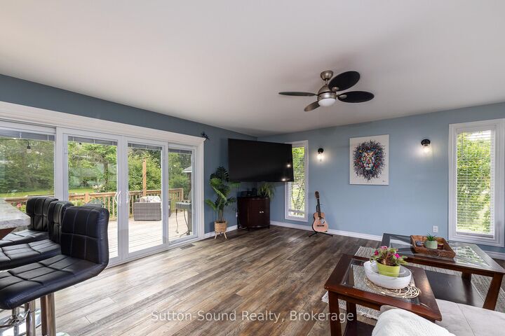 Property Photo: 864 16th Street W ON N4K 6V5