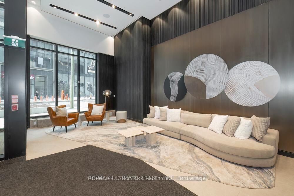 Property Photo:  20 Soudan Avenue 3203  ON M4S 0E2 