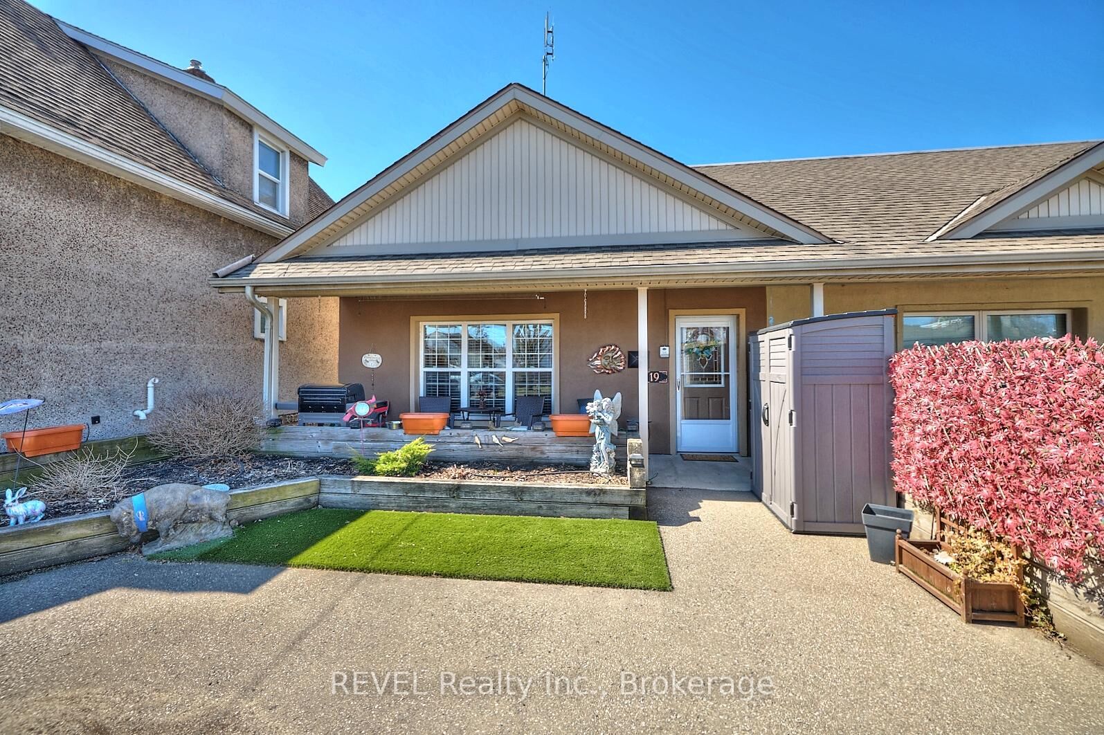 Property Photo: 19 Knoll Street ON L3K 5A4