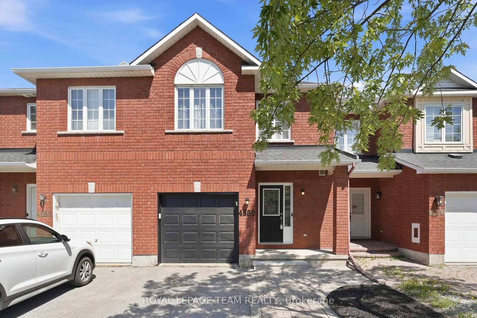 Property Photo:  4580 Ogilvie Walk Crescent  ON K1J 1G6 
