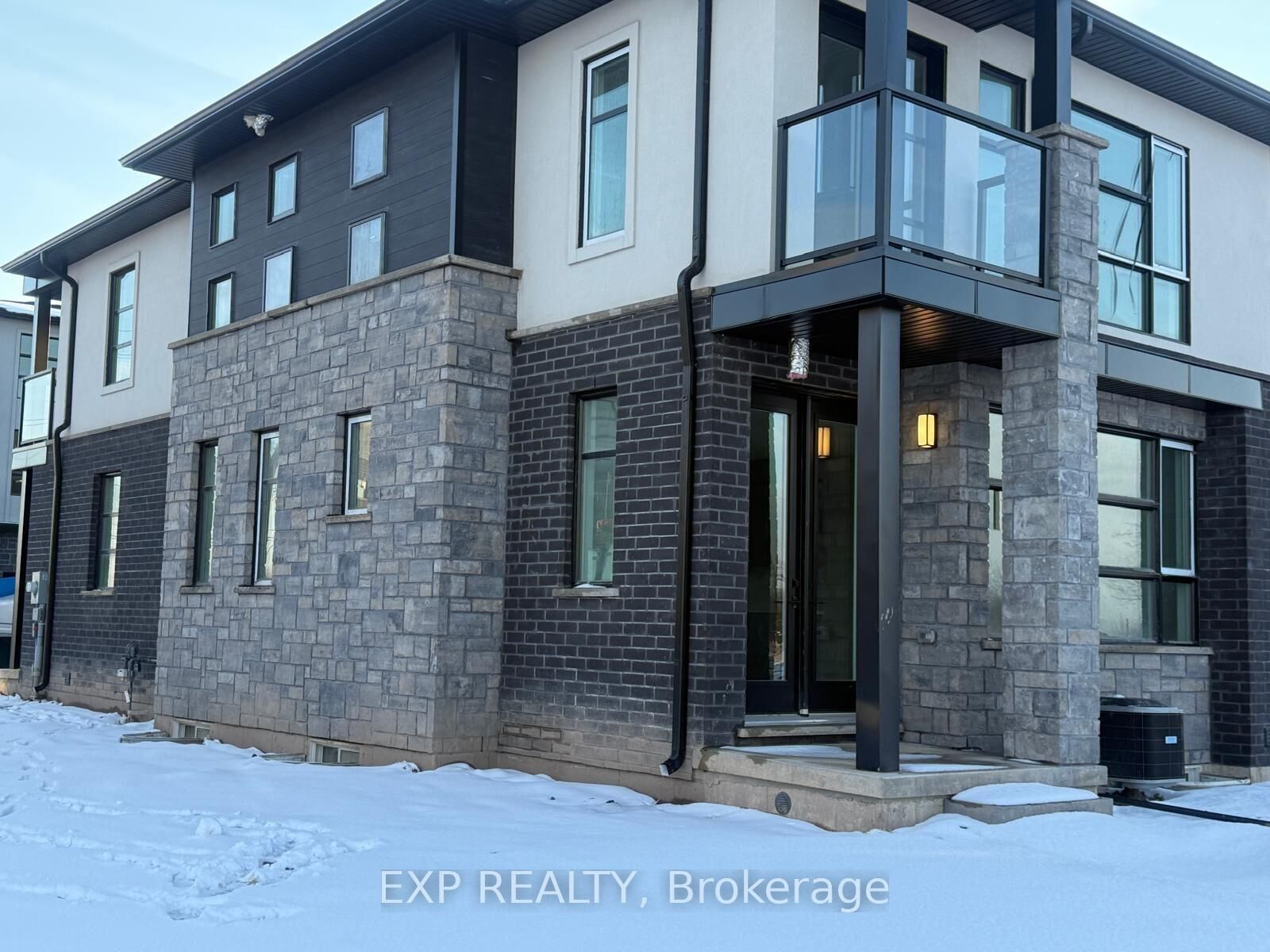 Property Photo:  72 Keystone Trail 56  ON L3B 0N8 