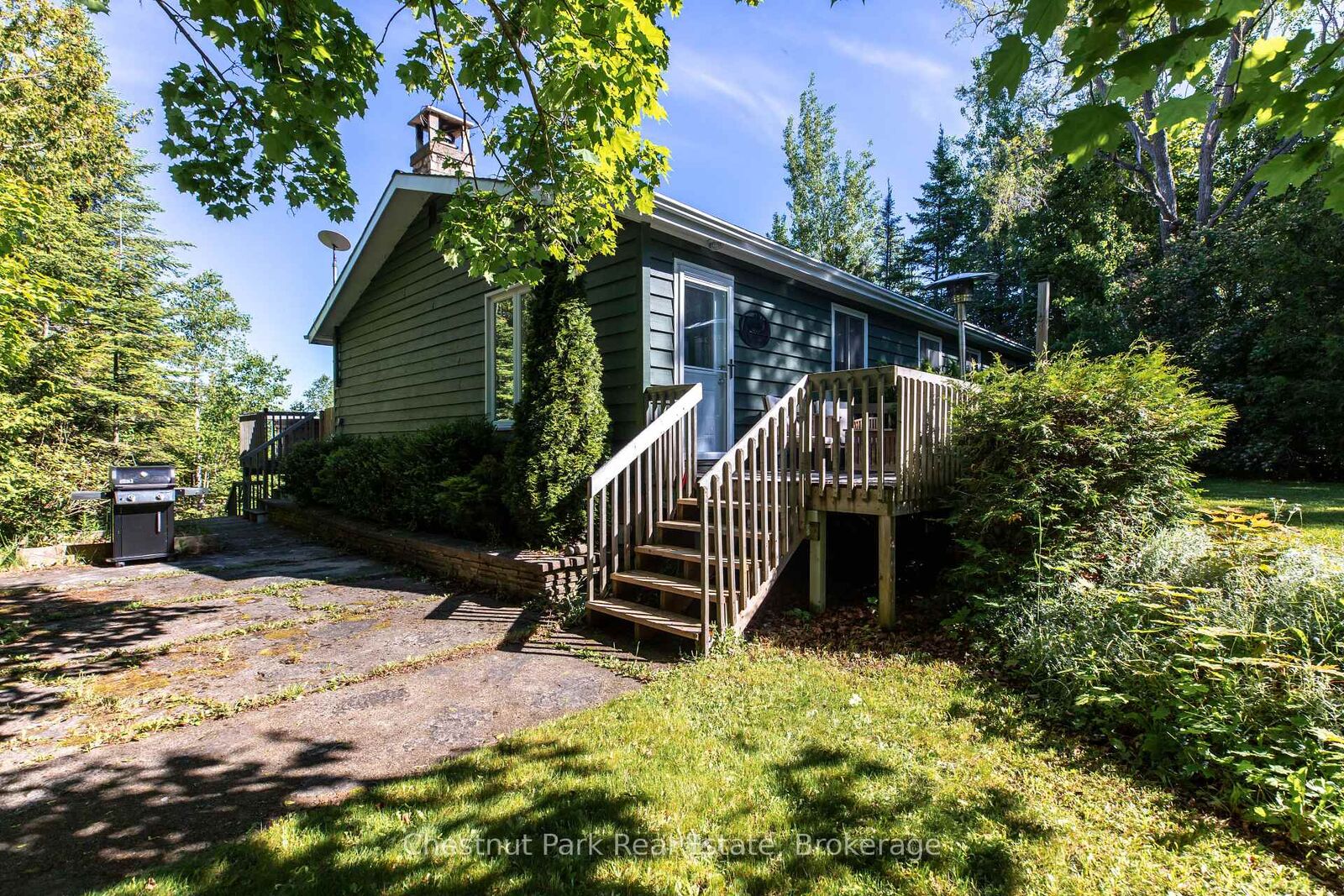 Property Photo: 56 Zorra Drive ON N0H 2R0