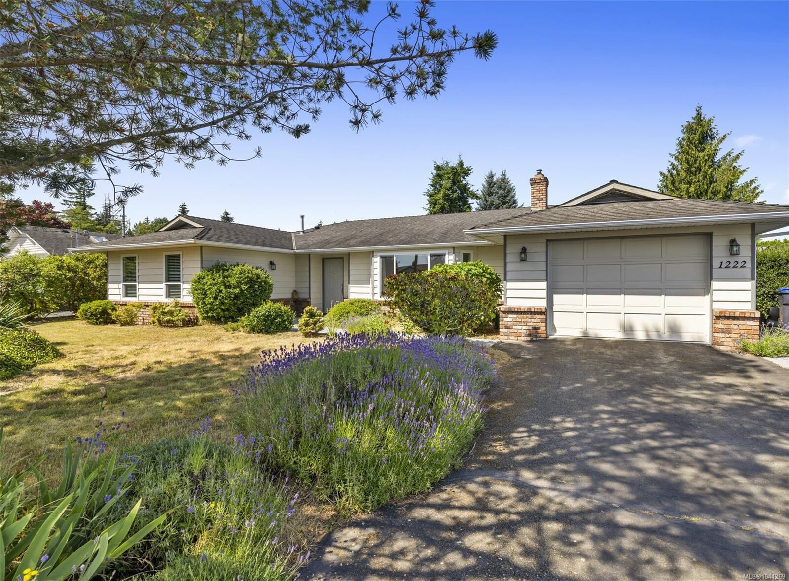 Property Photo:  1222 Gilley Cres  BC V9P 1W5 