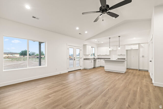 Property Photo:  335 W 230 N 8  UT 84754 