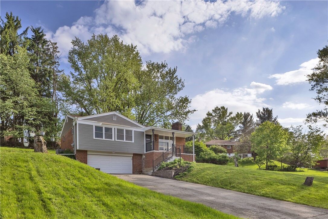 Property Photo:  507 Edgehill Dr  PA 15044 