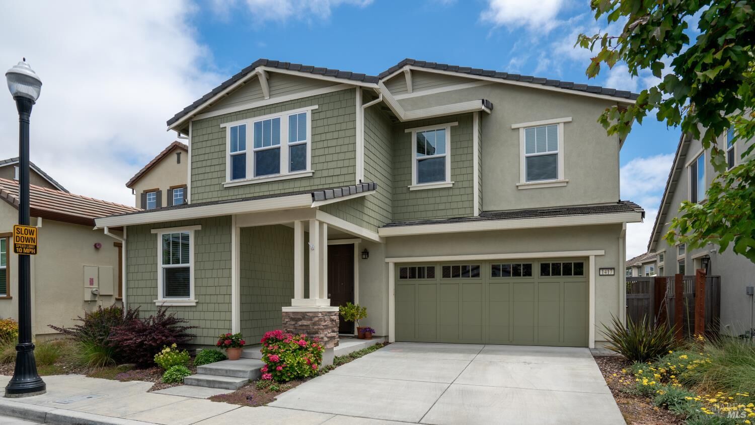 Property Photo: 1417 Sylvia Way CA 94954