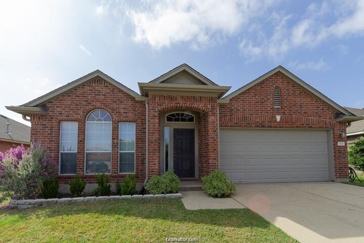 Property Photo: 936 Whitewing Lane TX 77845-5997