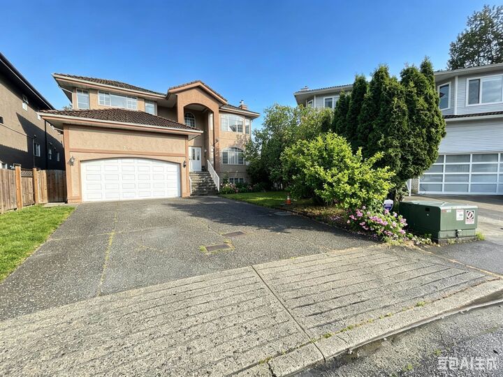 714 Rennie Place — photo 1