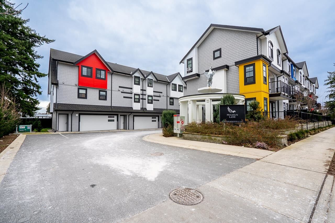Property Photo: 32160 Peardonville Road 9 BC V2T 0K4