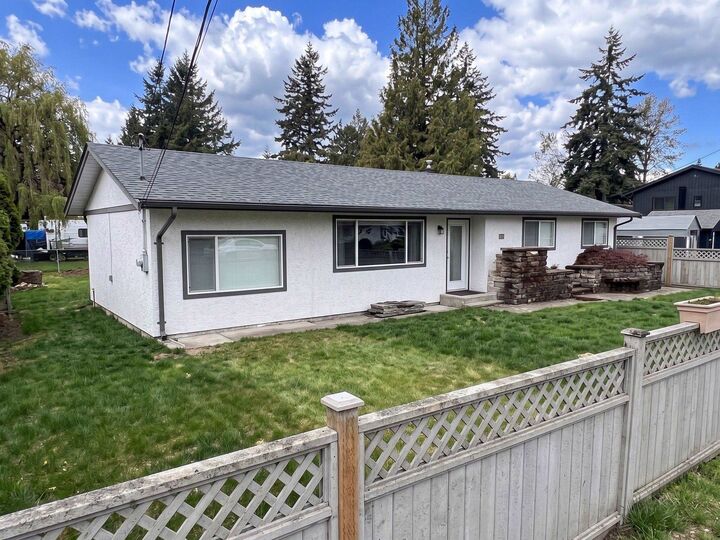 Property Photo: 2561 Ross Road BC V4X 1J3