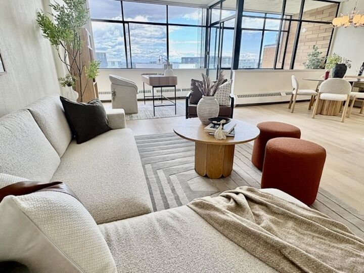 Property Photo: 6631 Minoru Boulevard 1603 BC V6Y 1Z1