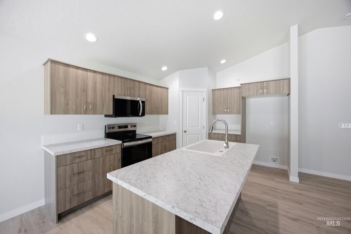 Property Photo:  623 W Novak Dr  ID 83617 