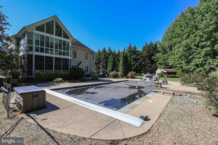 Property Photo:  3715 Thunder Hill Drive  MD 20678 