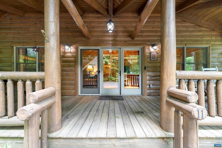 Property Photo:  11 Ravens Roost Ct  VA 22967 