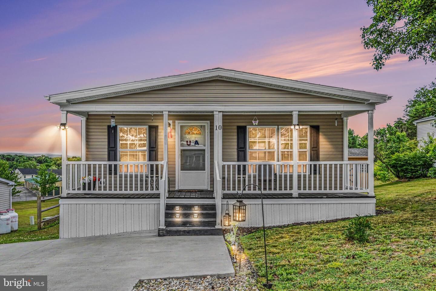 Property Photo:  10 Northview Drive  PA 17013 