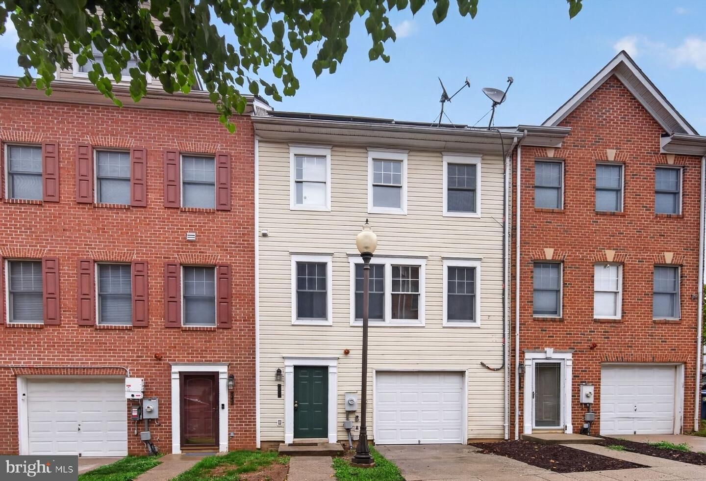 Property Photo:  843 Marjorie Court SE  DC 20032 