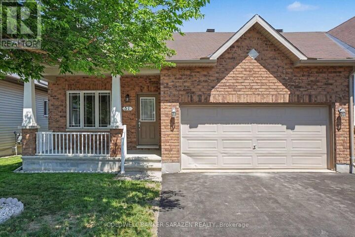 Property Photo:  31 Gordon Fergusson Place  ON K7S 0G3 