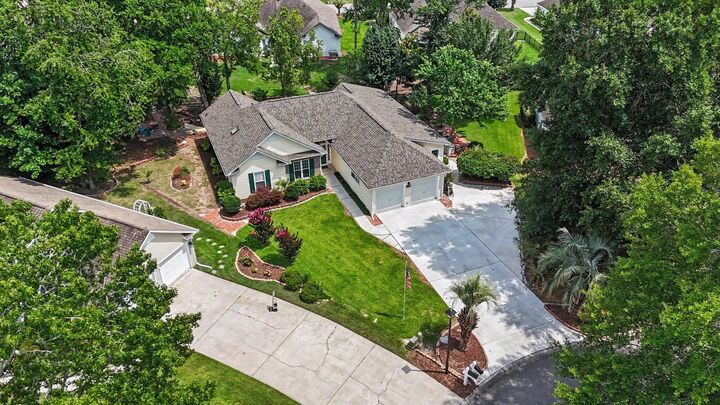 Property Photo:  1465 Berkshire Ct.  SC 29575 