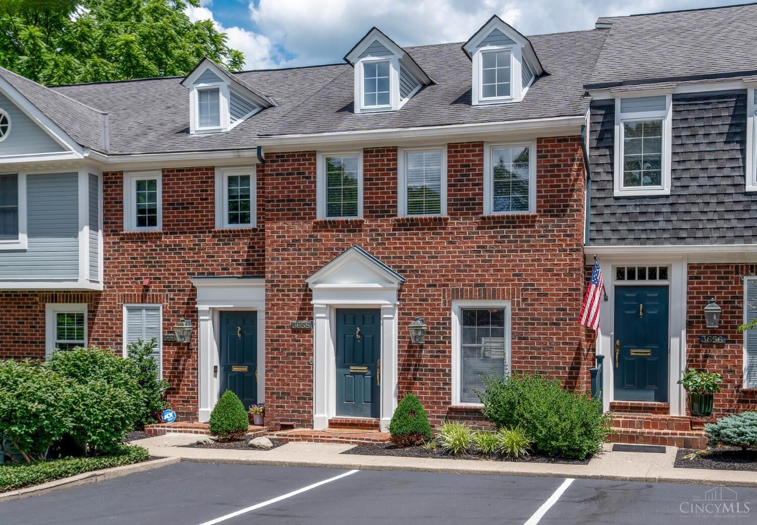Property Photo:  3658 Herschel Avenue  OH 45208 