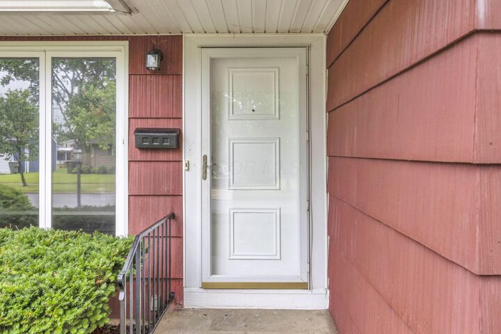 Property Photo:  1167 Manfeld Drive  OH 43227 