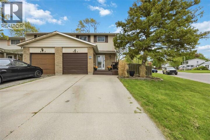 Property Photo: 854 Lanark Crescent ON N7S 4E4