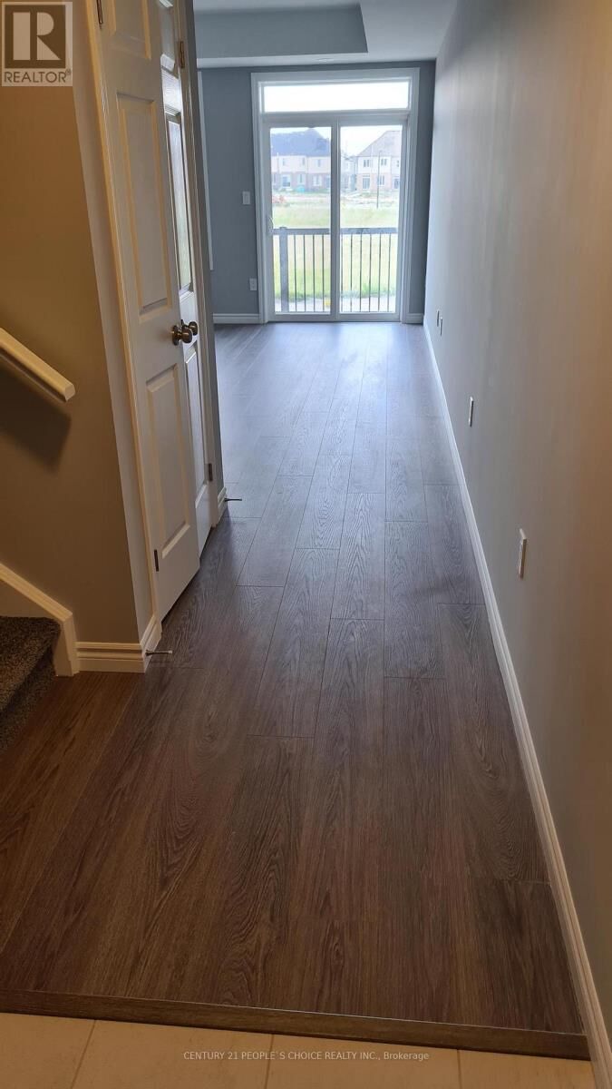 Property Photo:  42 Wheat Lane  ON N2R 0R6 