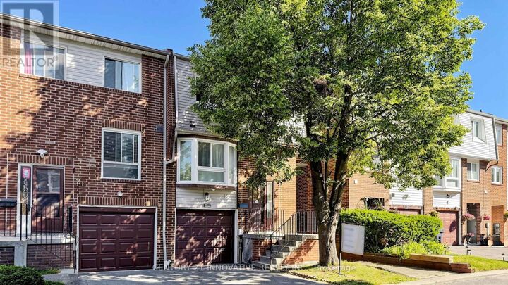 Property Photo:  33 Dundalk Drive 19  ON M1P 4X6 