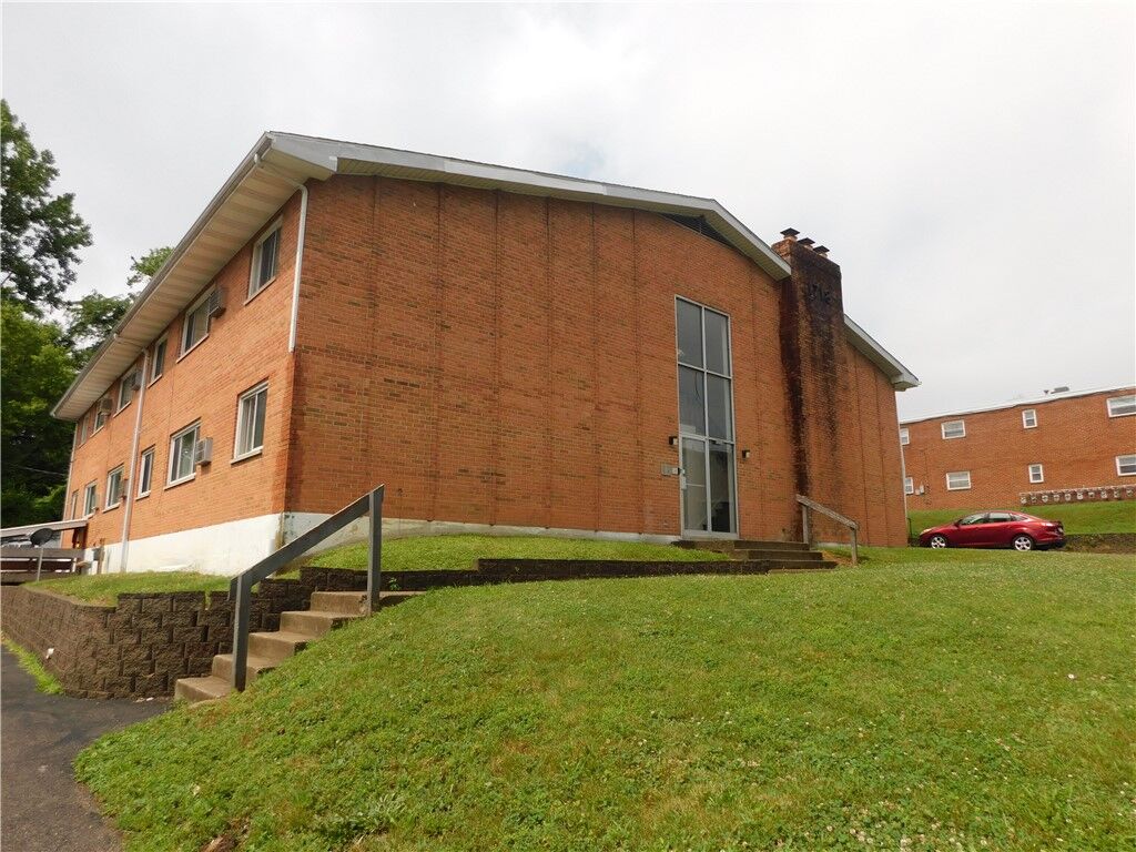 Property Photo:  1718 Radio Road  OH 45403 