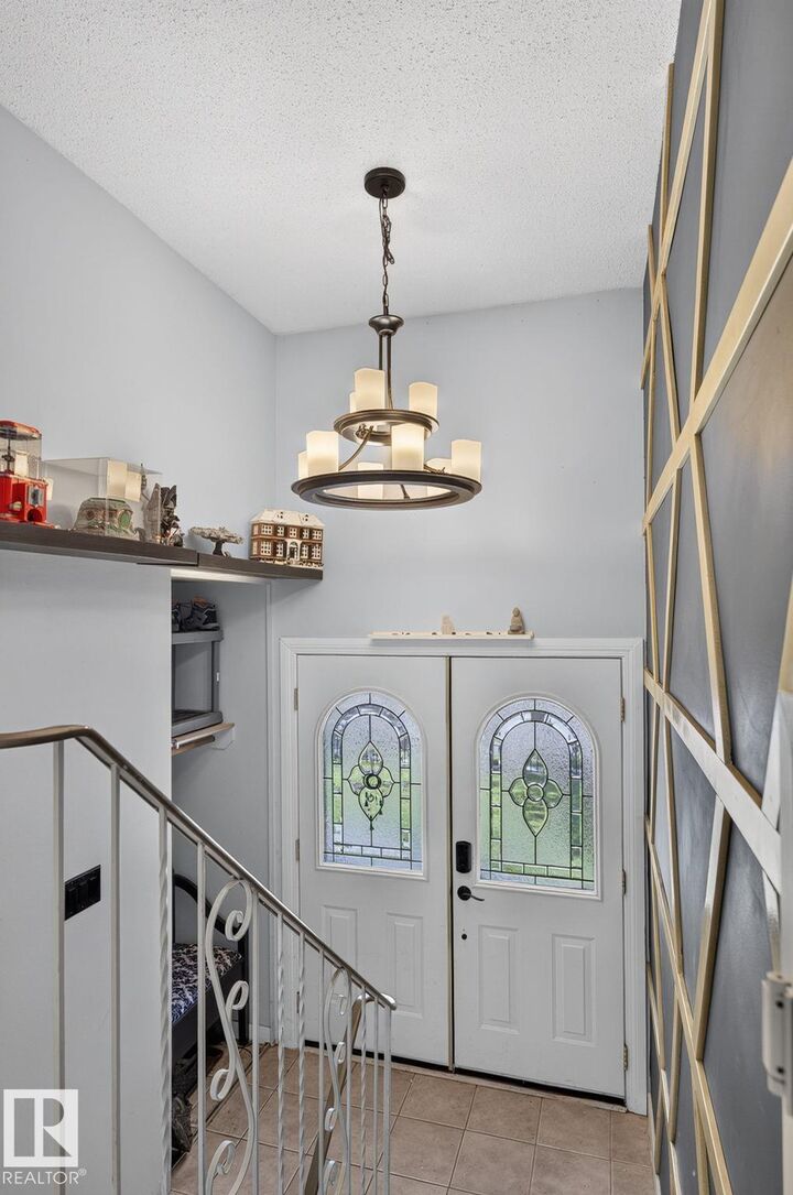 Property Photo:  8517 95 B Avenue  AB T8L 2V7 